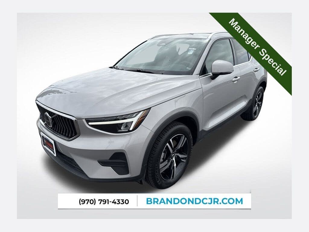 2025 Volvo XC40 B5 Core Bright Theme AWD