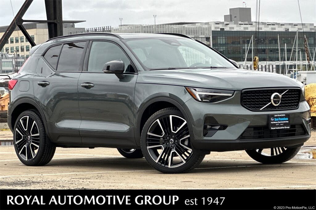 2026 Volvo XC40 B5 Ultra AWD
