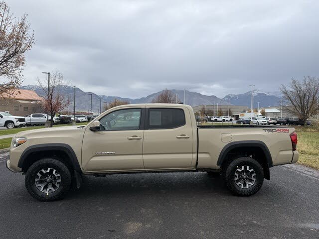 2018 Toyota Tacoma SR5 V6 Double Cab LB 4WD