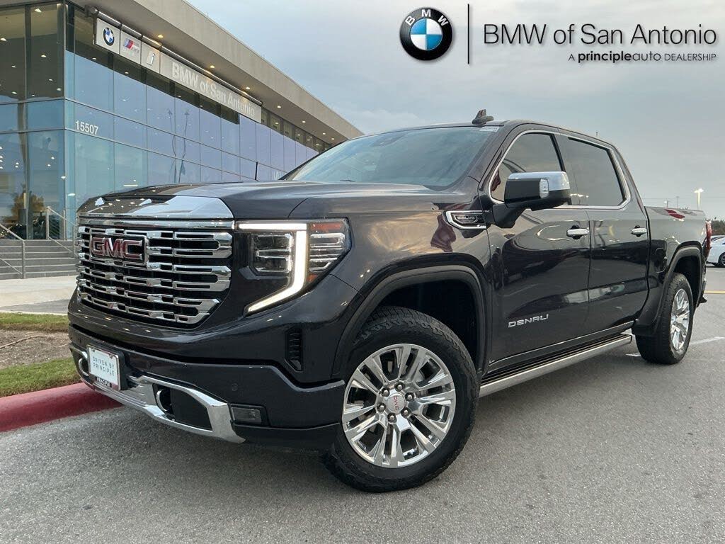 2022 GMC Sierra 1500 Denali Crew Cab 4WD