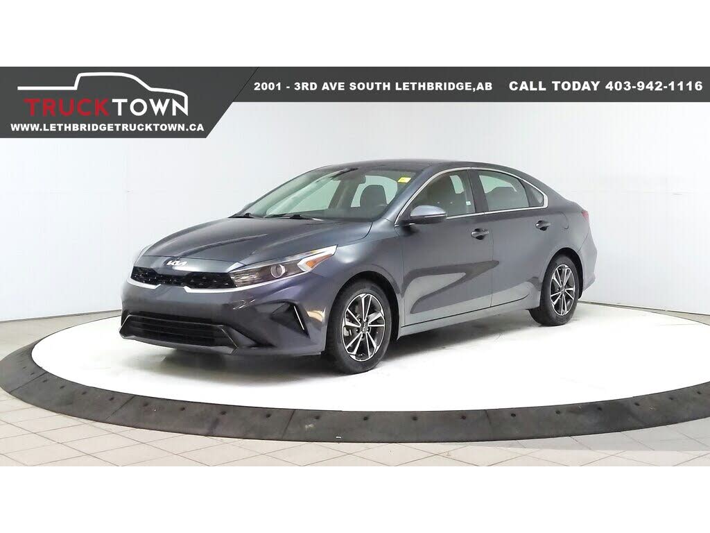 2022 Kia Forte EX FWD