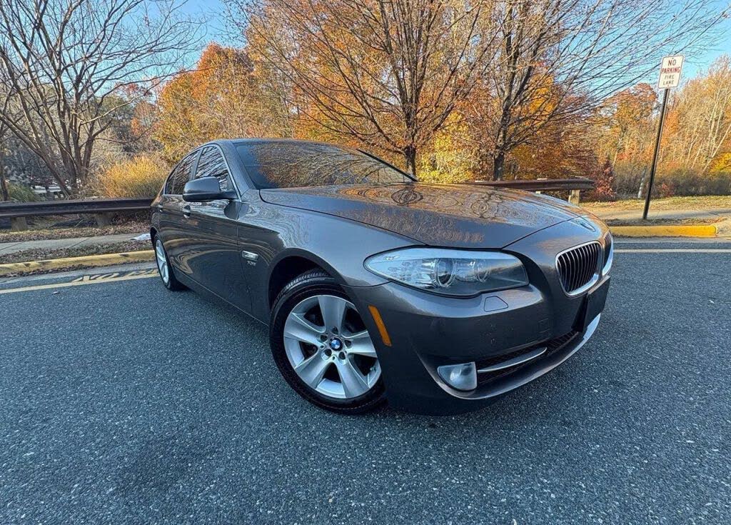 2013 BMW 5 Series 528i xDrive Sedan AWD