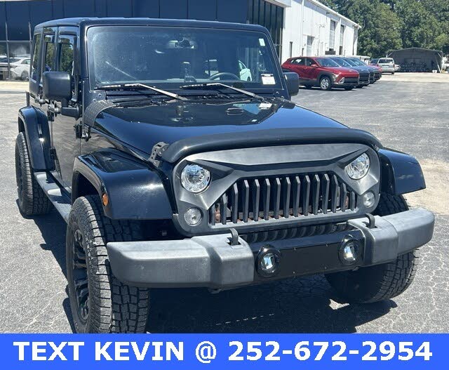 2017 Jeep Wrangler Unlimited Sahara 4WD