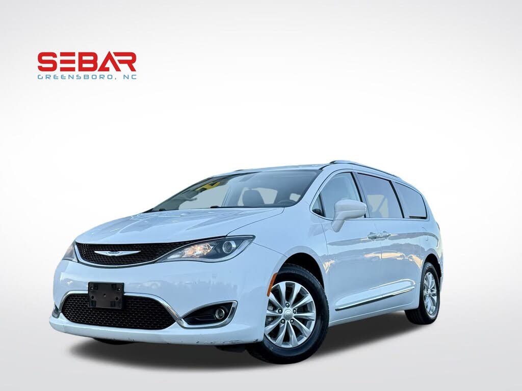 2019 Chrysler Pacifica Touring L FWD