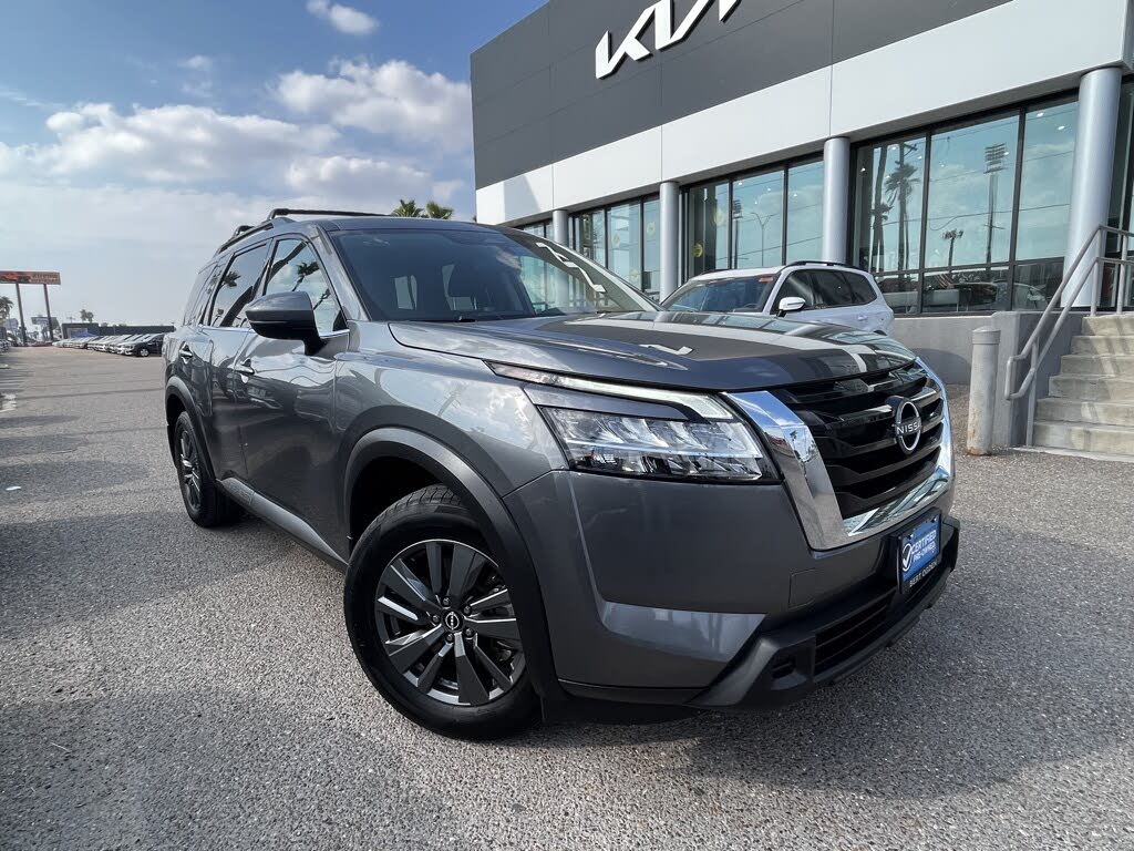 2022 Nissan Pathfinder SV FWD