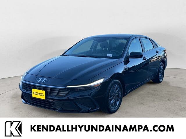 2024 Hyundai Elantra SEL FWD