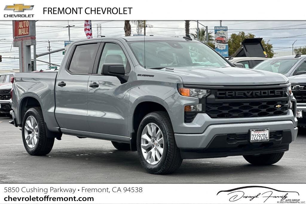 2025 Chevrolet Silverado 1500 Custom Crew Cab RWD