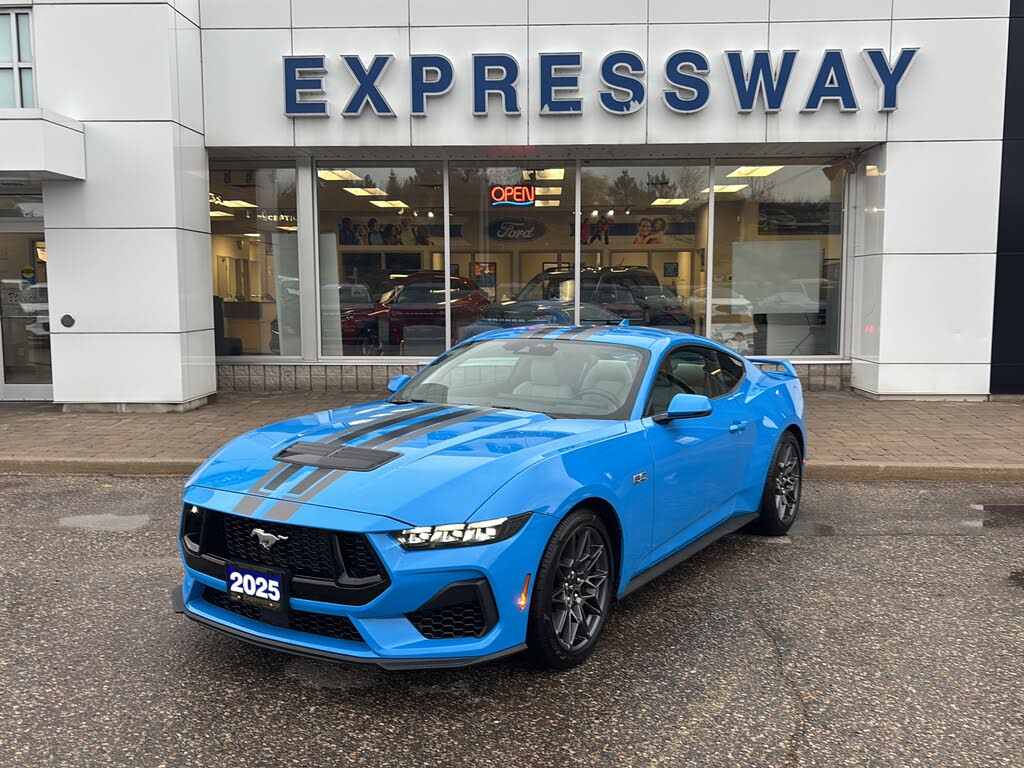 2025 Ford Mustang GT Premium Fastback RWD