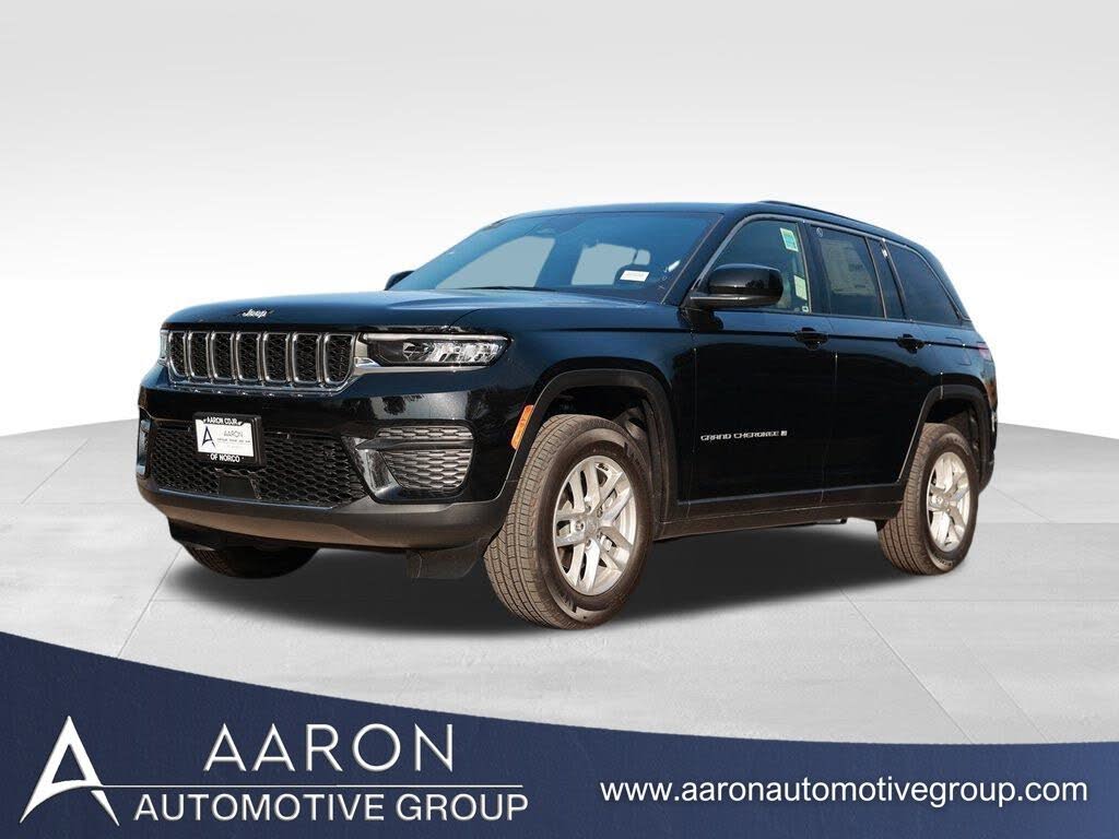 2025 Jeep Grand Cherokee Laredo 4WD