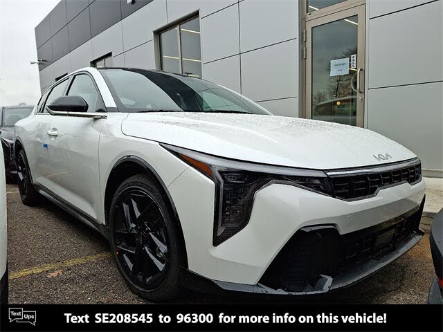 2025 Kia K4 GT-Line Turbo FWD