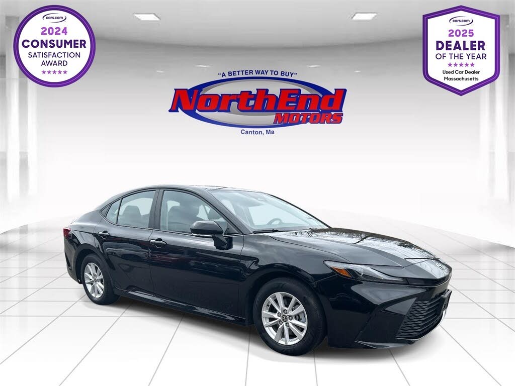 2025 Toyota Camry SE FWD