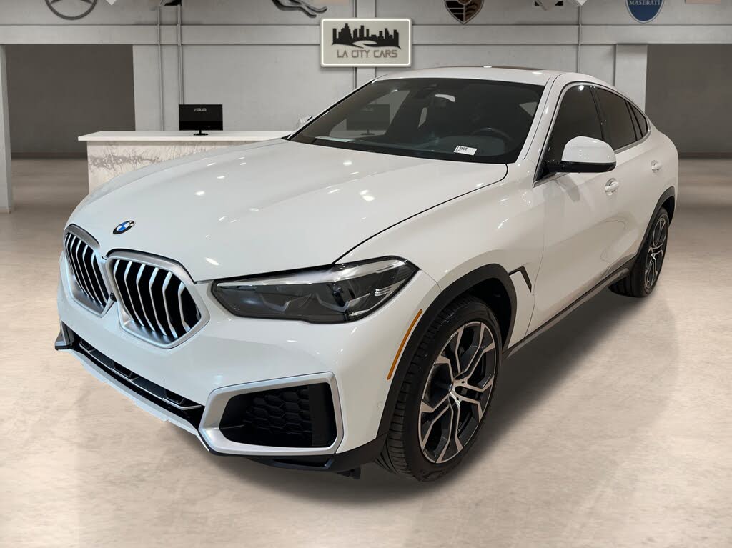 2022 BMW X6 xDrive40i AWD