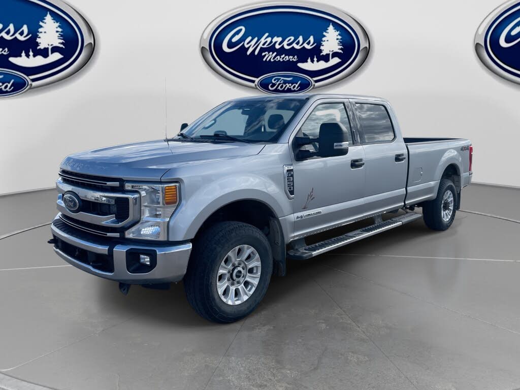 2022 Ford F-350 Super Duty XLT Crew Cab 4WD