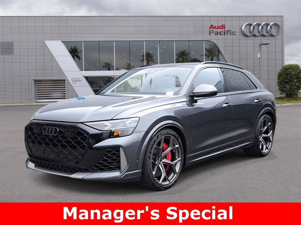 2025 Audi RS Q8 4.0T quattro Performance