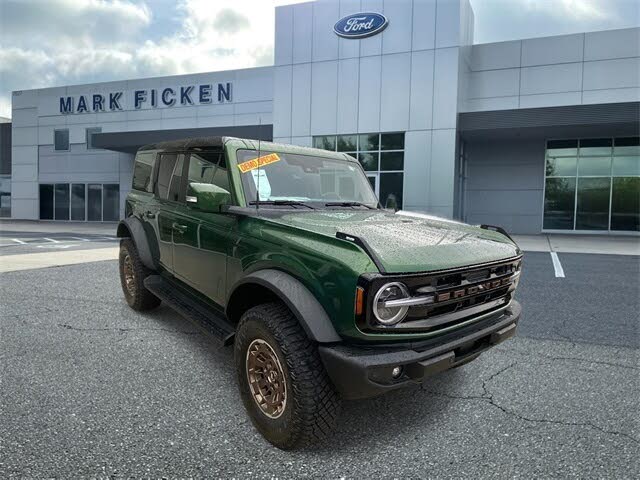2025 Ford Bronco Outer Banks 4-Door 4WD