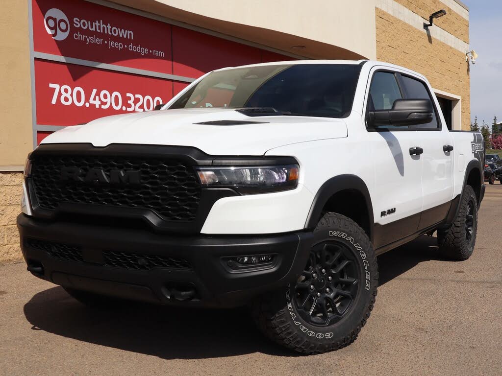 RAM 1500 Rebel Crew Cab 4WD 2025