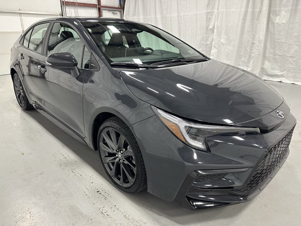 2025 Toyota Corolla XSE FWD