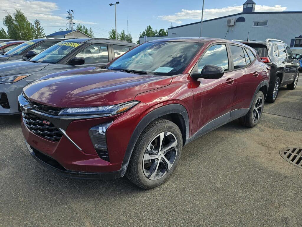 2024 Chevrolet Trax RS with 1RS FWD