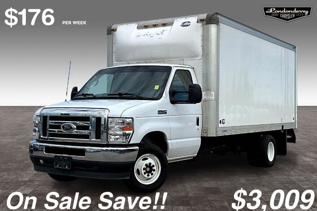 2024 Ford E-Series Chassis E-450 SD Cutaway 158 DRW RWD