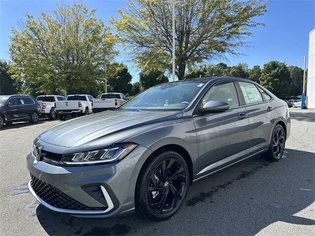 2025 Volkswagen Jetta SE FWD
