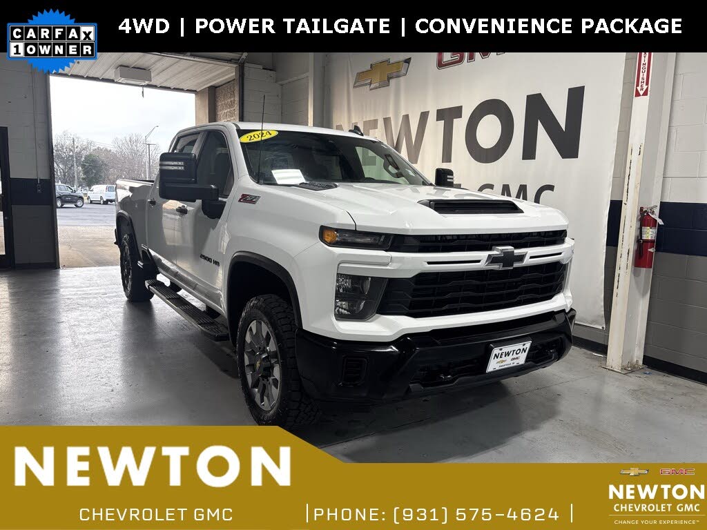 2024 Chevrolet Silverado 2500HD Custom Crew Cab 4WD
