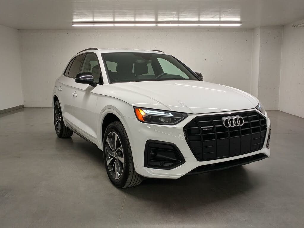 2025 Audi Q5 quattro 40 TFSI