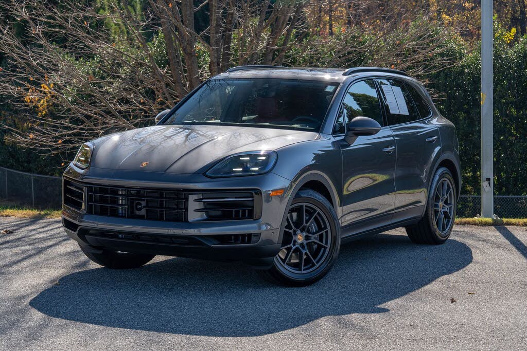 2025 Porsche Cayenne AWD