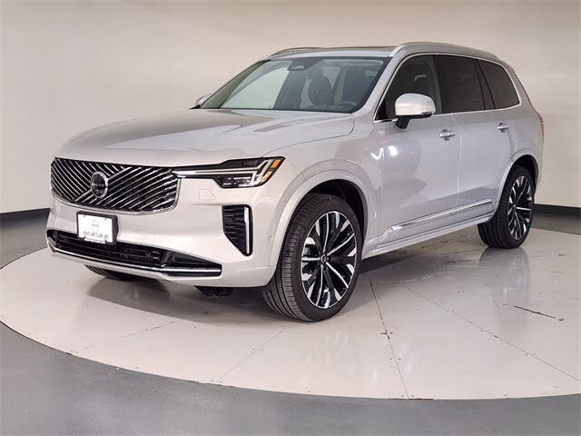 2025 Volvo XC90 B5 Plus Bright Theme 7-Passenger AWD