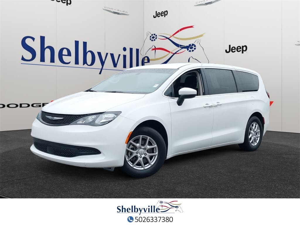 2022 Chrysler Voyager LX FWD