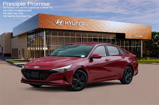2022 Hyundai Elantra SEL FWD