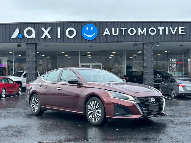 2024 Nissan Altima 2.5 SV FWD