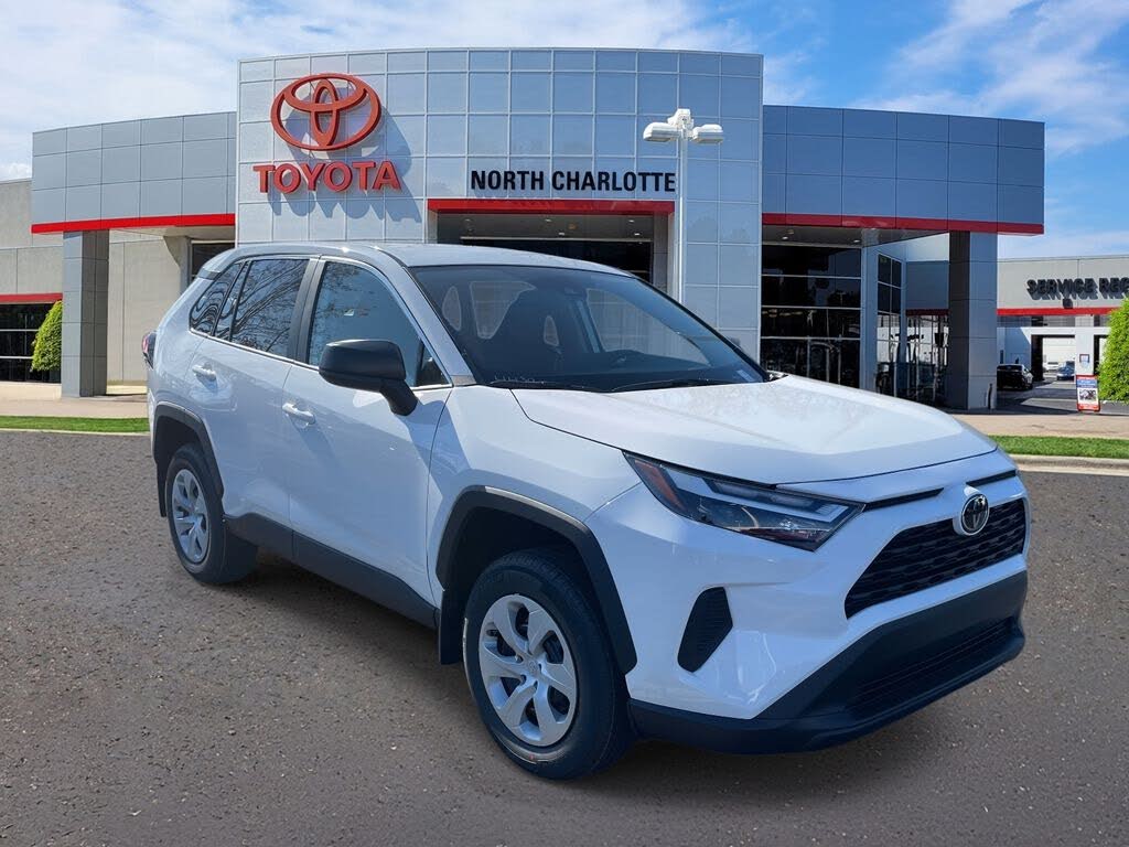 2025 Toyota RAV4 LE FWD
