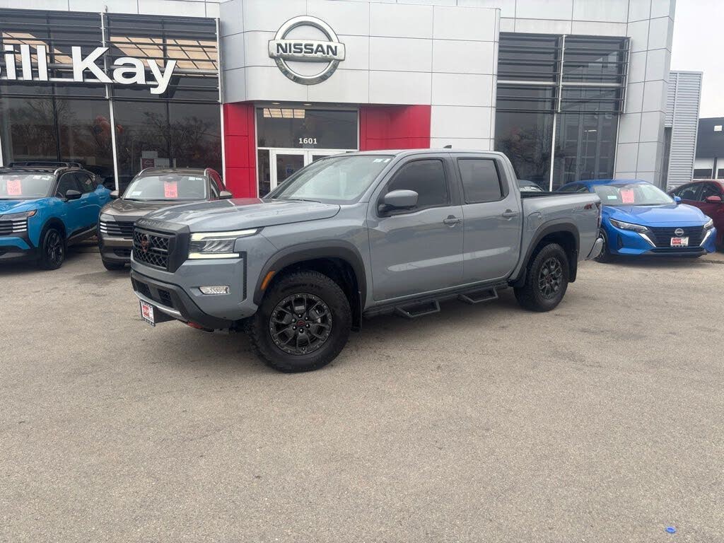 2024 Nissan Frontier PRO-4X Crew Cab 4WD