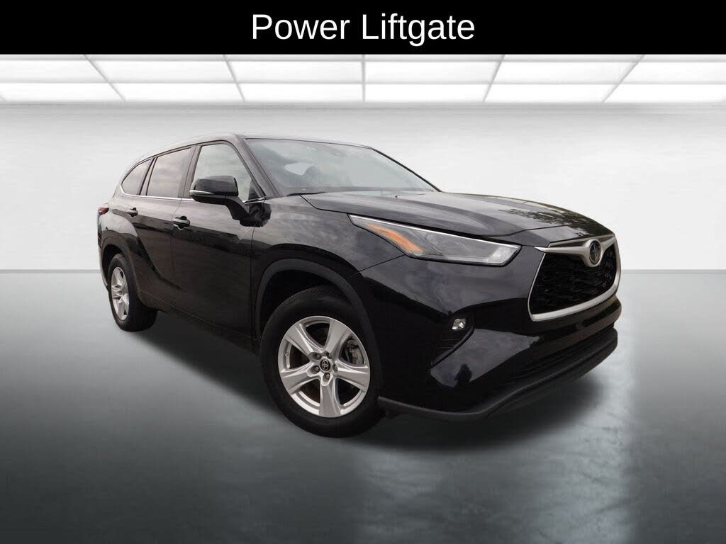 2024 Toyota Highlander LE FWD