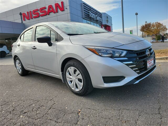 2025 Nissan Versa S FWD