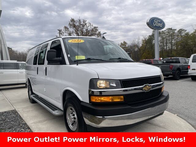 2024 Chevrolet Express Cargo 2500 RWD