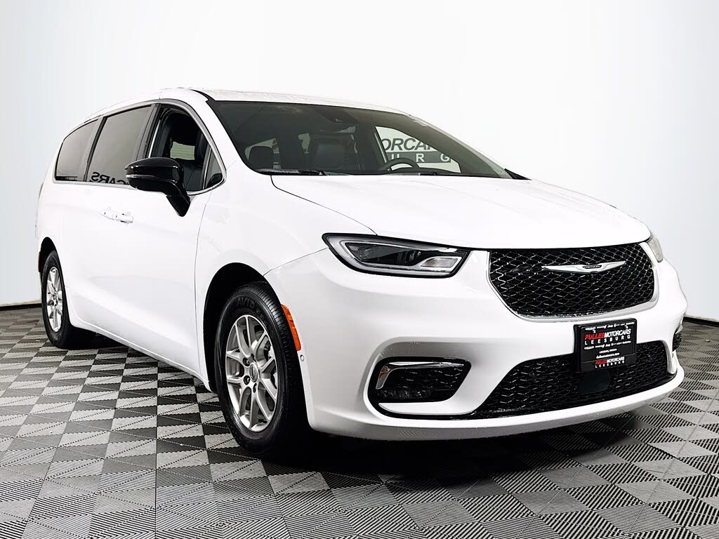 2025 Chrysler Pacifica Select FWD