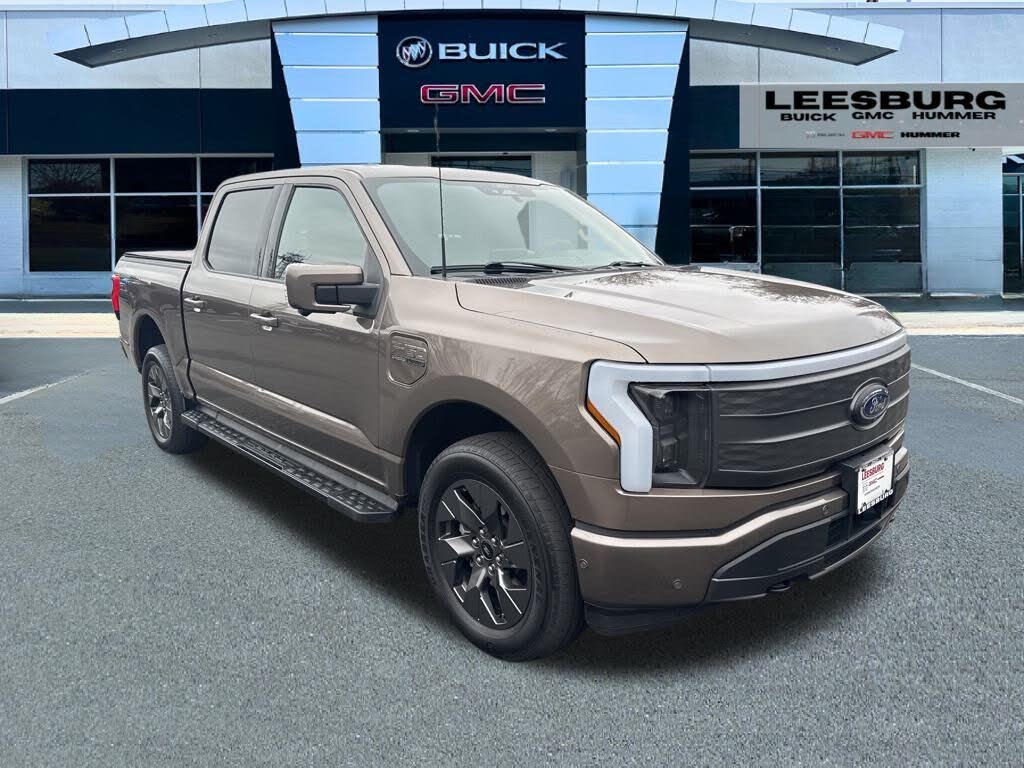 2022 Ford F-150 Lightning Lariat SuperCrew AWD