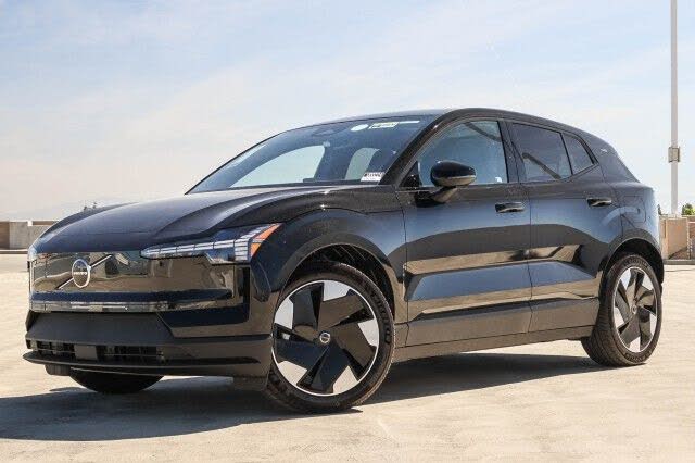 2025 Volvo EX30 Twin Plus eAWD