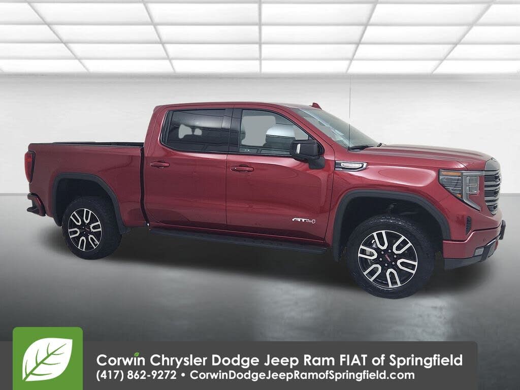 2024 GMC Sierra 1500 AT4 Crew Cab 4WD