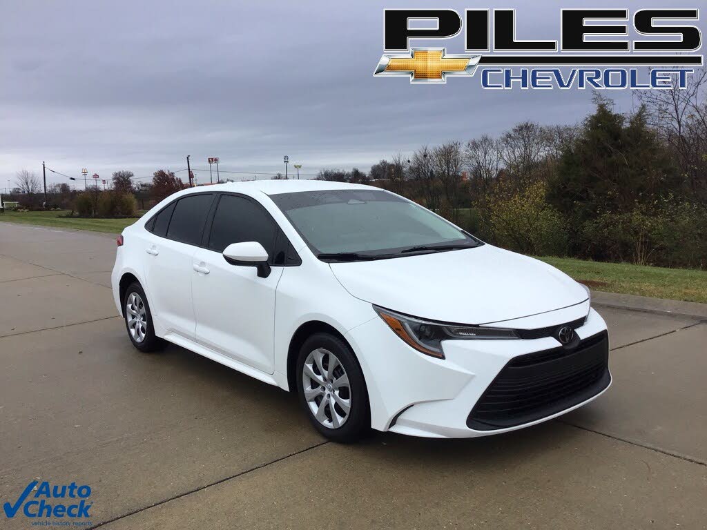 2024 Toyota Corolla LE FWD