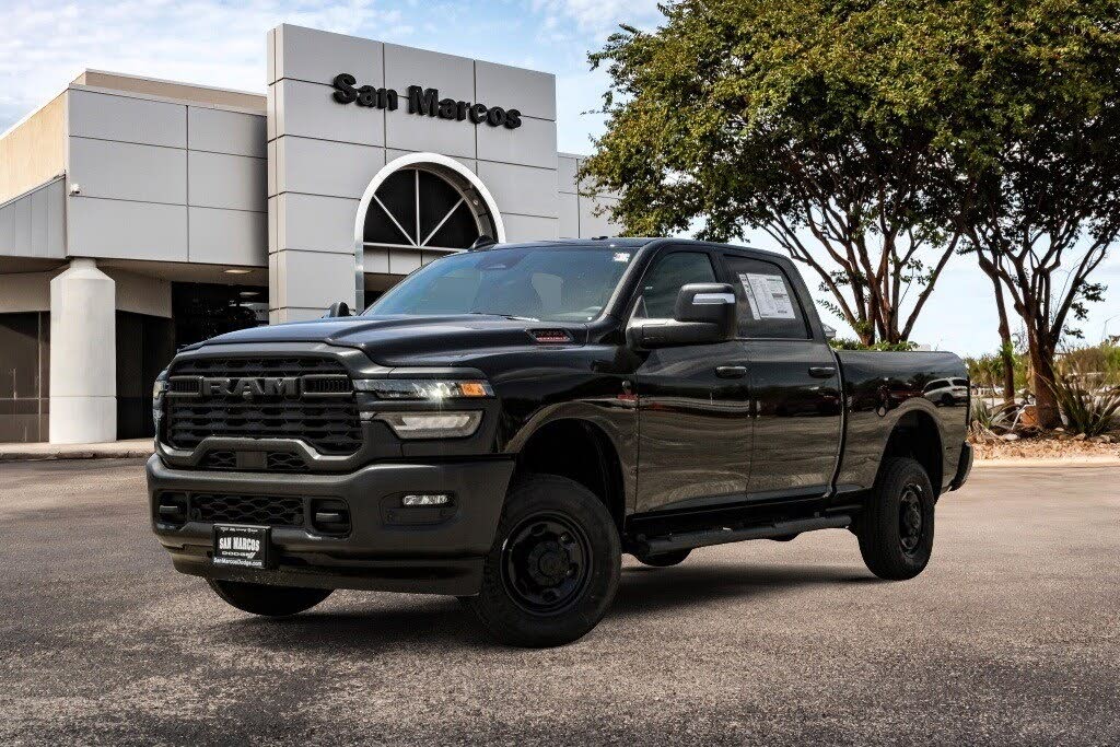 2025 RAM 2500 Tradesman Crew Cab 4WD