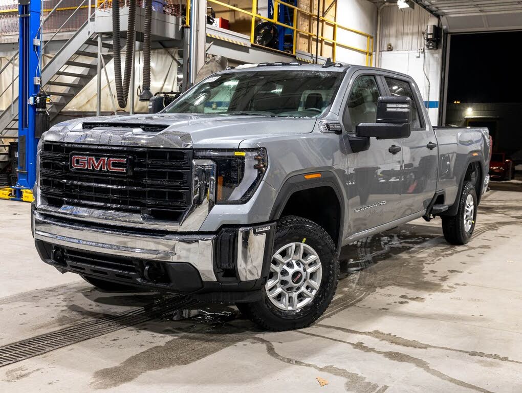 2026 GMC Sierra 2500HD Pro Crew Cab 4WD