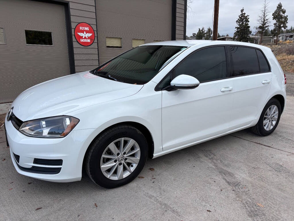 2016 Volkswagen Golf TSI S 4-Door FWD