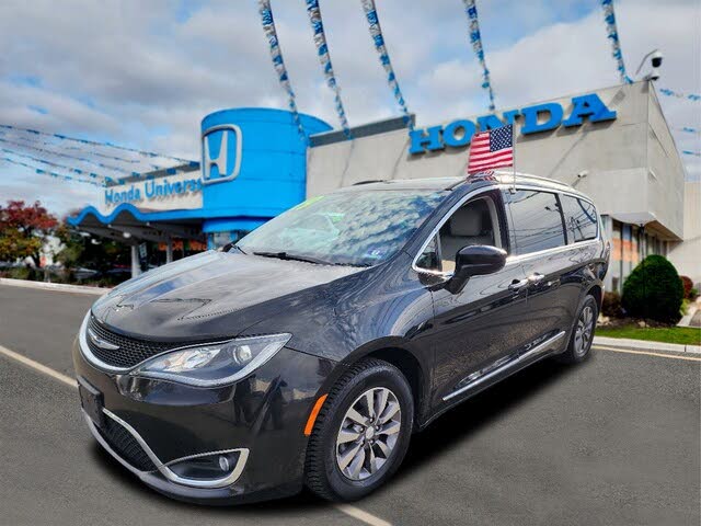 2019 Chrysler Pacifica Touring L Plus FWD