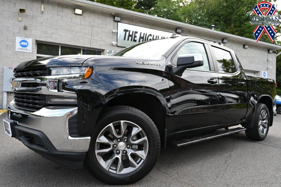 2022 Chevrolet Silverado 1500 LT Crew Cab 4WD