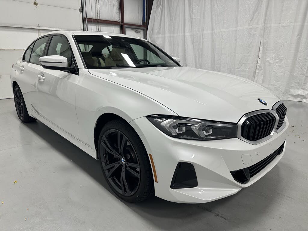 2023 BMW 3 Series 330i xDrive AWD