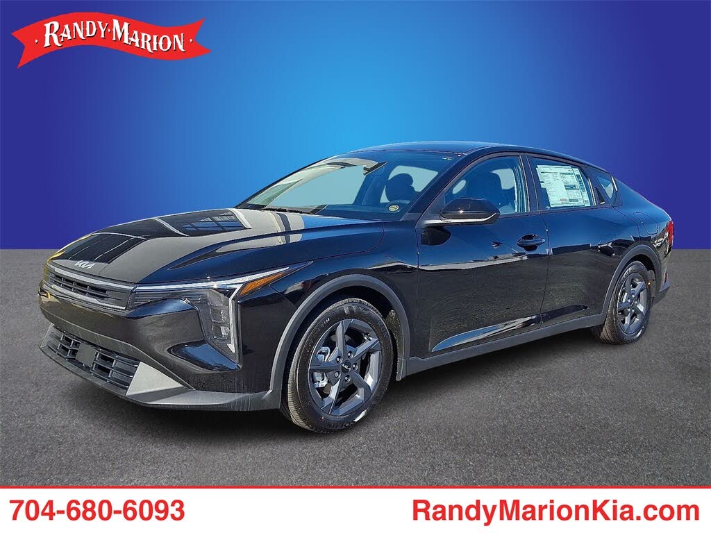 2025 Kia K4 LXS FWD