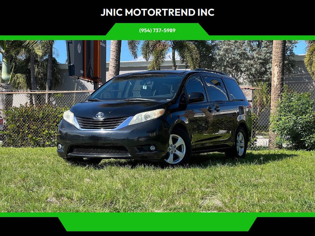 2012 Toyota Sienna LE 7-Passenger