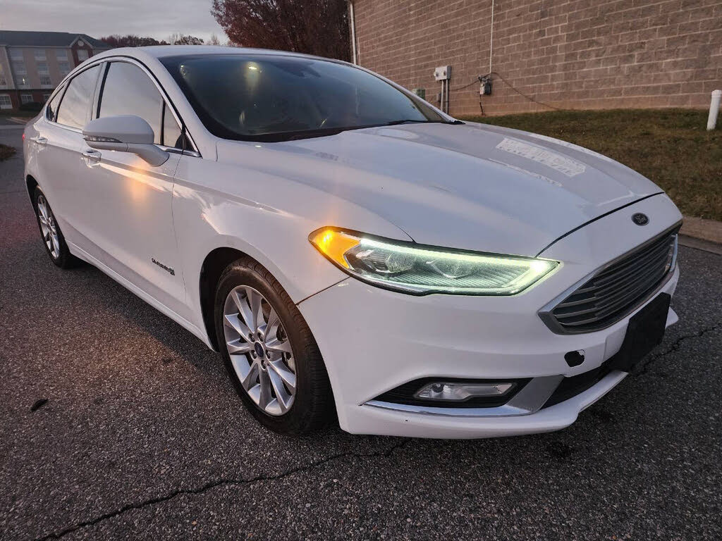 2017 Ford Fusion Hybrid SE FWD